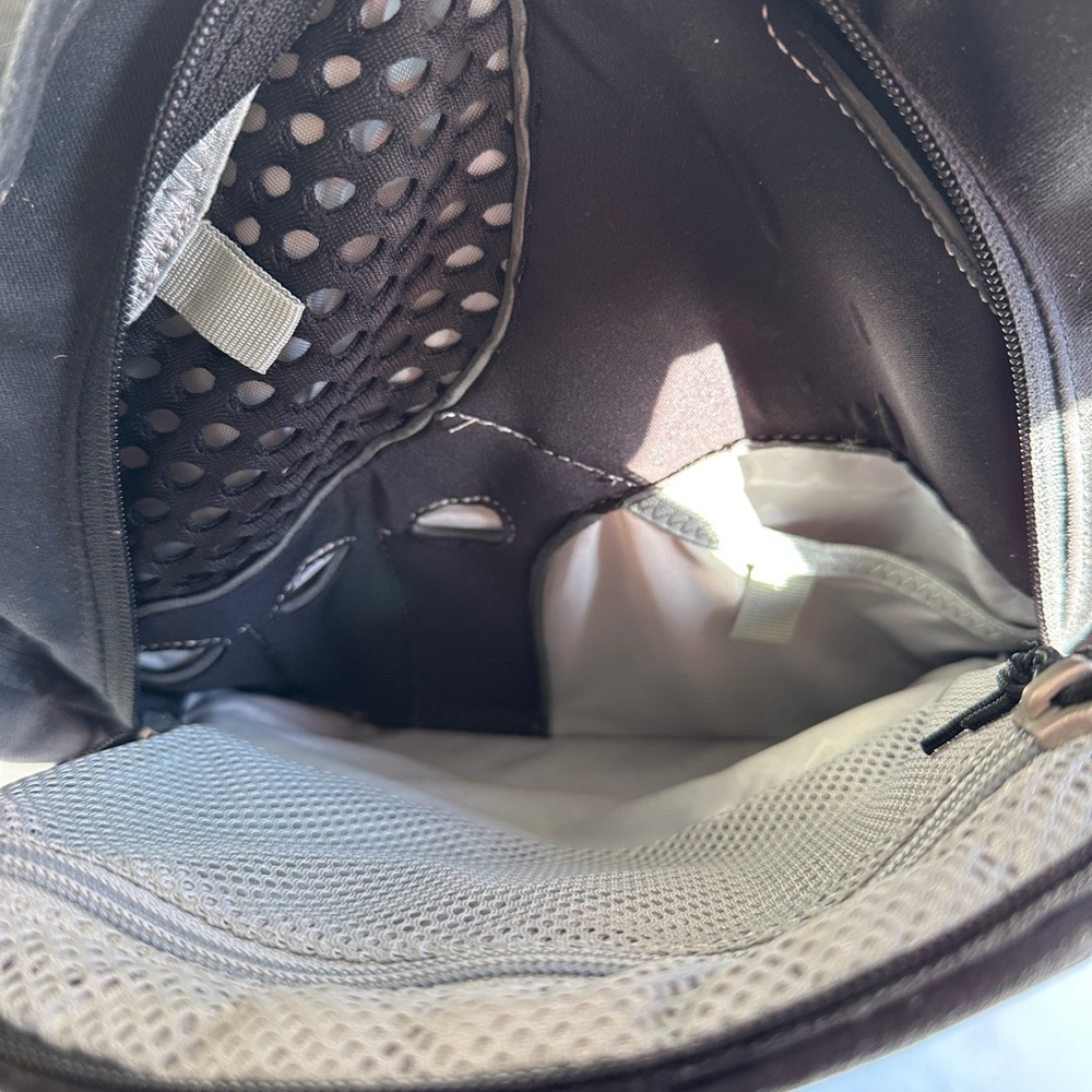 Osprey‎ backpack - Picture 5 of 7